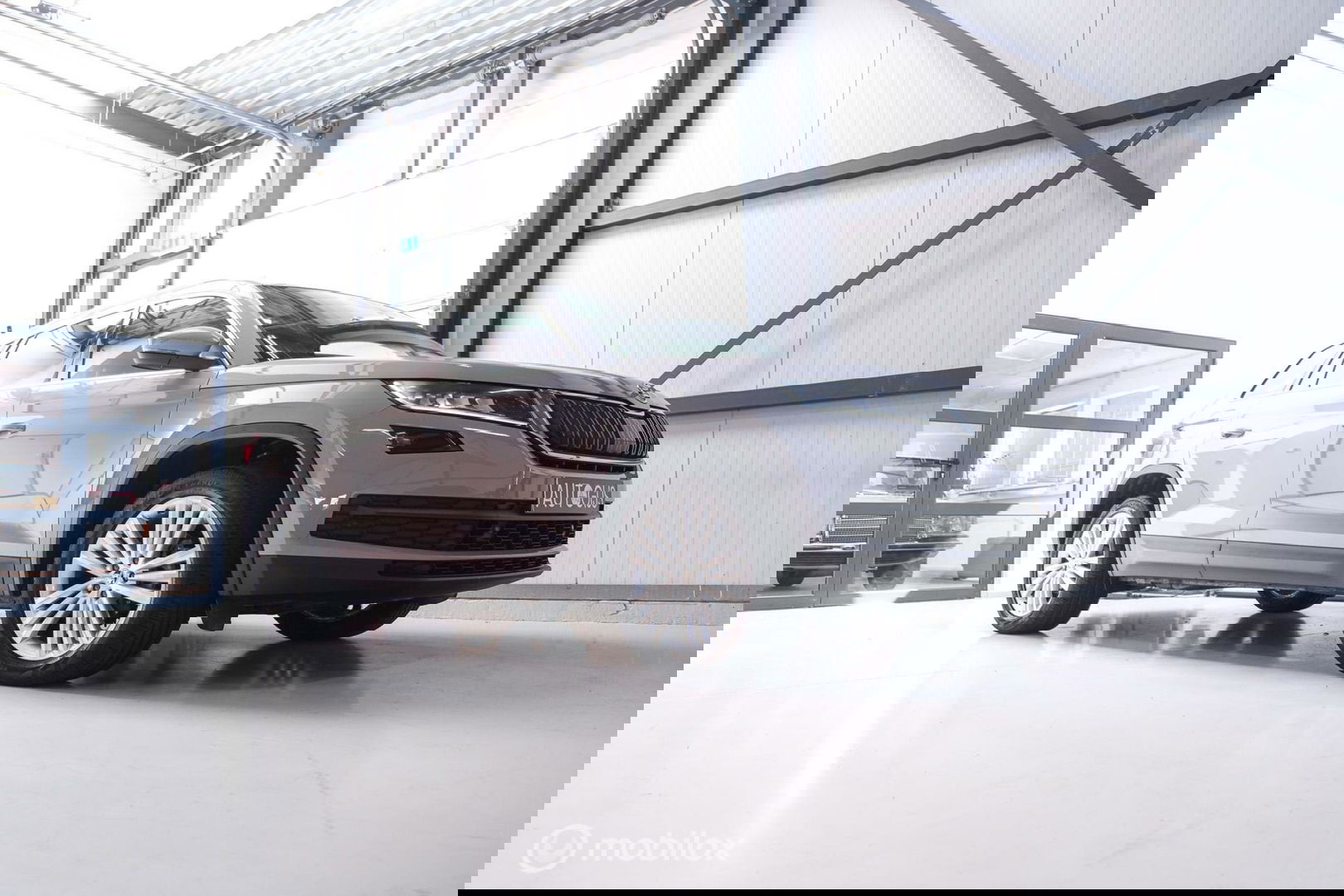 Škoda Kodiaq 1.5 TSI Business ed. DSG | 7 pers | Panorama | Trekhaak | LED | Steel Grey | Camera | Apple CarPlay | Adaptive |