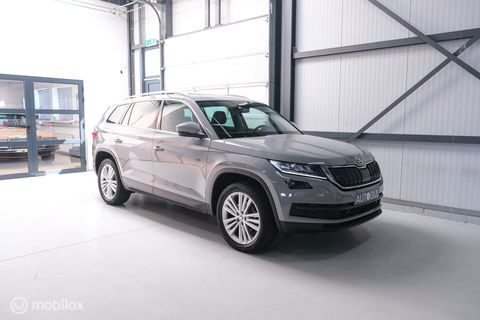 Škoda Kodiaq 1.5 TSI Business ed. DSG | 7 pers | Panorama | Trekhaak | LED | Steel Grey | Camera | Apple CarPlay | Adaptive |