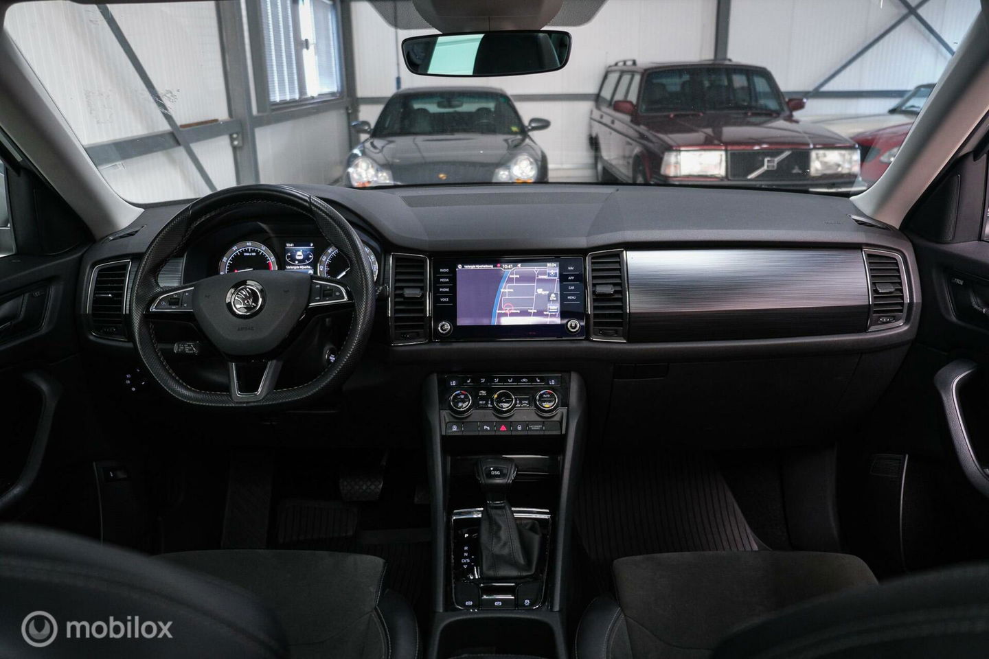 Škoda Kodiaq 1.5 TSI Business ed. DSG | 7 pers | Panorama | Trekhaak | LED | Steel Grey | Camera | Apple CarPlay | Adaptive |