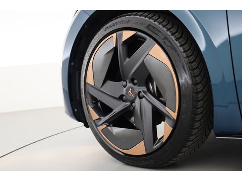 CUPRA Born 62 kWh | Pano | HUD | Massage | 360cam | Stoel- Stuurverw | Adapt. Cruise