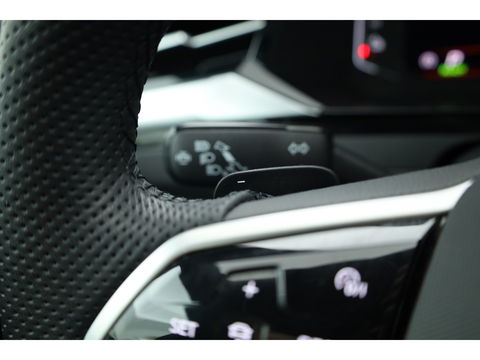 Volkswagen Arteon Shooting Brake 1.4 TSI eHybrid R-Line | Pano | Kuipstoelen | 360cam | Massage | Elek. Trekhaak | Elek. Stoelen