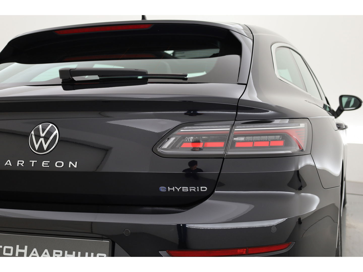 Volkswagen Arteon Shooting Brake 1.4 TSI eHybrid R-Line | Pano | Kuipstoelen | 360cam | Massage | Elek. Trekhaak | Elek. Stoelen