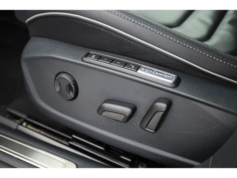 Volkswagen Arteon Shooting Brake 1.4 TSI eHybrid R-Line | Pano | Kuipstoelen | 360cam | Massage | Elek. Trekhaak | Elek. Stoelen