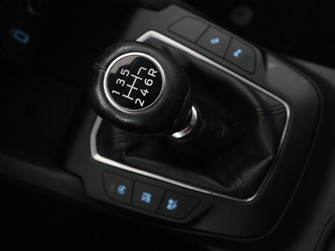 Ford Focus 1.0 EcoBoost Titanium | Stoel & stuurverwarming | Camera | Adaptive cruise | Carplay | B&O Sound | Navigatie | Full LED | Climate control