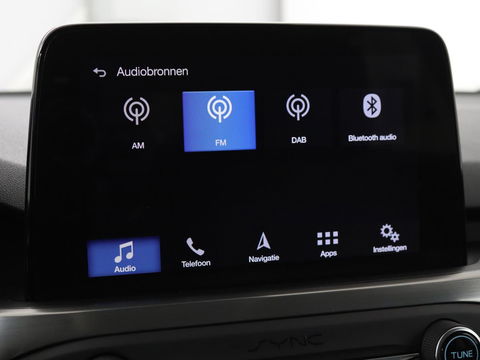 Ford Focus 1.0 EcoBoost Titanium | Stoel & stuurverwarming | Camera | Adaptive cruise | Carplay | B&O Sound | Navigatie | Full LED | Climate control