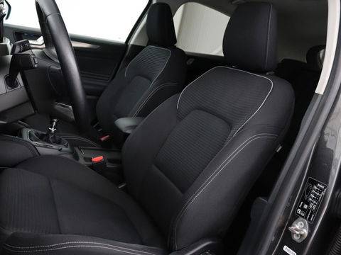 Ford Focus 1.0 EcoBoost Titanium | Stoel & stuurverwarming | Camera | Adaptive cruise | Carplay | B&O Sound | Navigatie | Full LED | Climate control