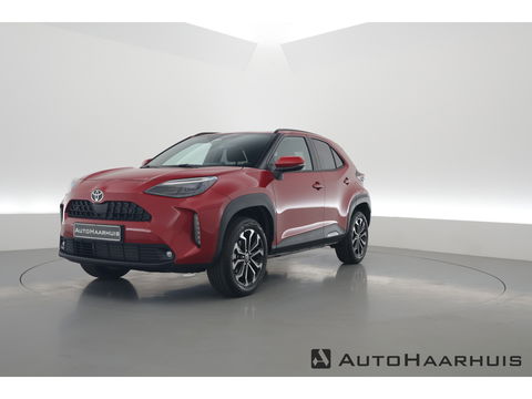 Toyota Yaris Cross 1.5 Hybrid Teamplayer 130pk | Winter pakket | Safety pakket | Navi | Adapt. Cruise | Camera | Keyless