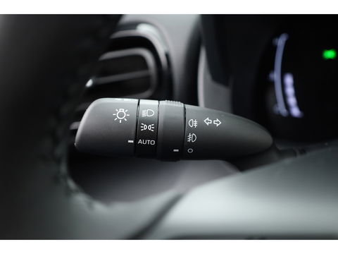 Toyota Yaris Cross 1.5 Hybrid Teamplayer 130pk | Winter pakket | Safety pakket | Navi | Adapt. Cruise | Camera | Keyless