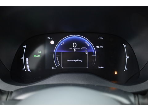 Toyota Yaris Cross 1.5 Hybrid Teamplayer 130pk | Winter pakket | Safety pakket | Navi | Adapt. Cruise | Camera | Keyless