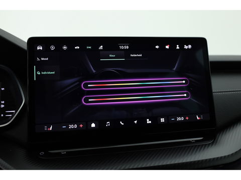 Škoda Octavia Combi 1.5 TSI Sportline DSG | HUD | Crystal lighting | Camera | Keyless | Adapt. Cruise | Stoelverw.