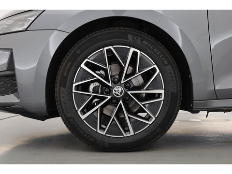 Škoda Octavia Combi 1.5 TSI Sportline DSG | HUD | Crystal lighting | Camera | Keyless | Adapt. Cruise | Stoelverw.