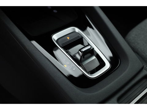 Škoda Octavia Combi 1.5 TSI Sportline DSG | HUD | Crystal lighting | Camera | Keyless | Adapt. Cruise | Stoelverw.