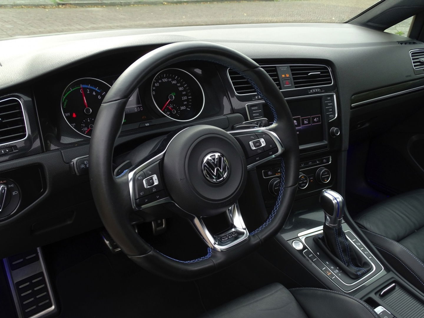Volkswagen Golf TSI GTE 245PK / GTI R Perf. ed. / LED