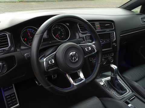 Volkswagen Golf TSI GTE 245PK / GTI R Perf. ed. / LED