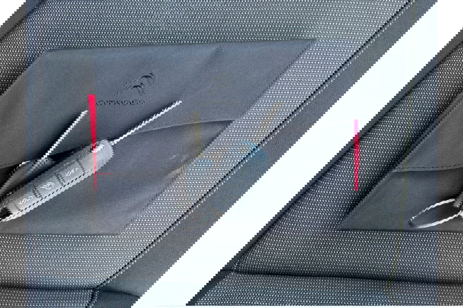 Citroën C3 1.2 PURETECH SHINE AIRCO CARPLAY CRUISE.NIEUWE DISTRIBUTIE.