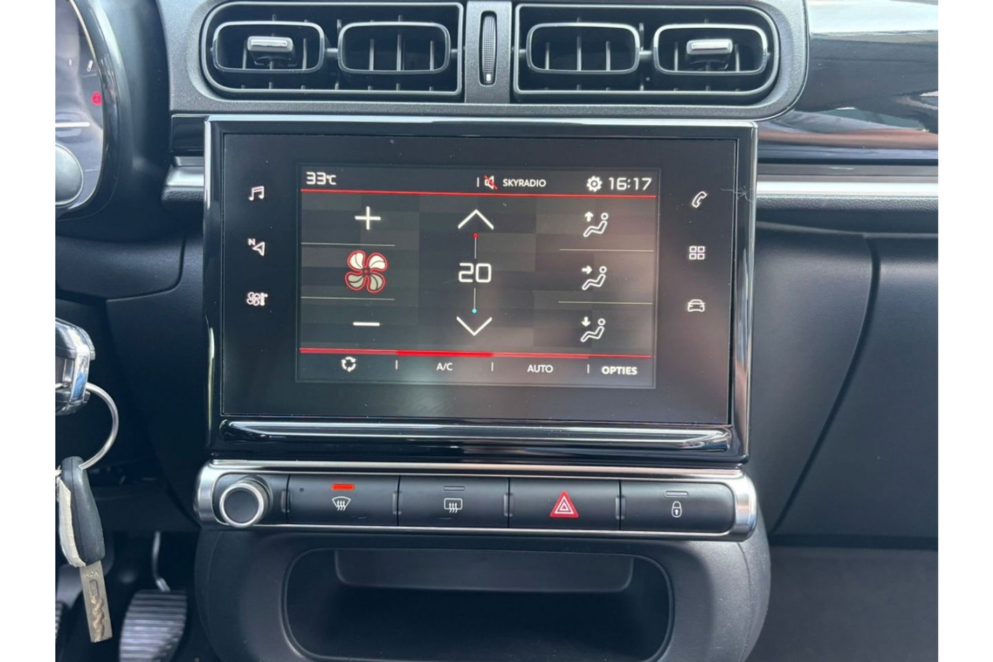 Citroën C3 1.2 PURETECH SHINE AIRCO CARPLAY CRUISE.NIEUWE DISTRIBUTIE.