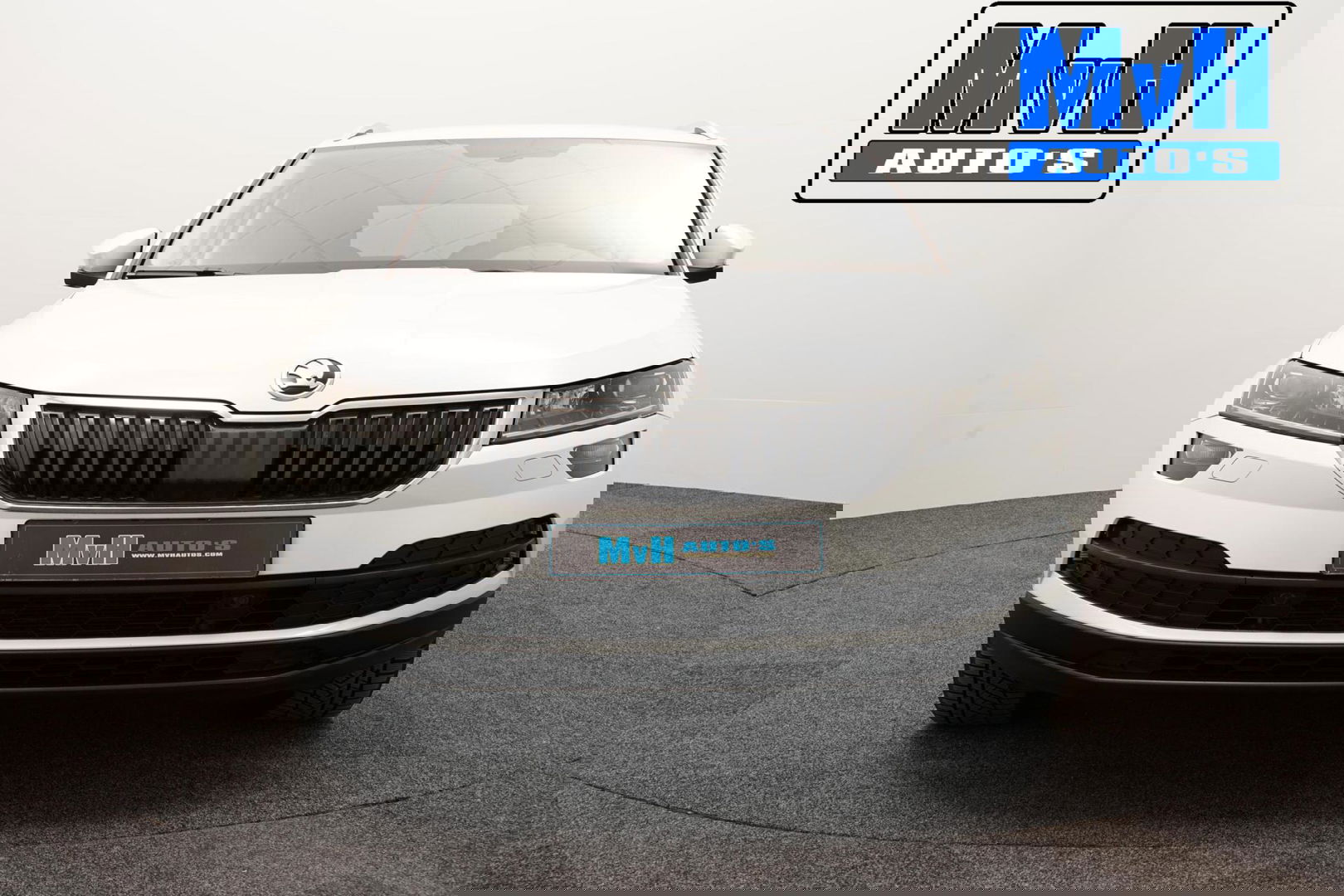 Škoda Karoq 1.5 TSI ACT Style Business|LUXE|CAMERA|TREKH|LED