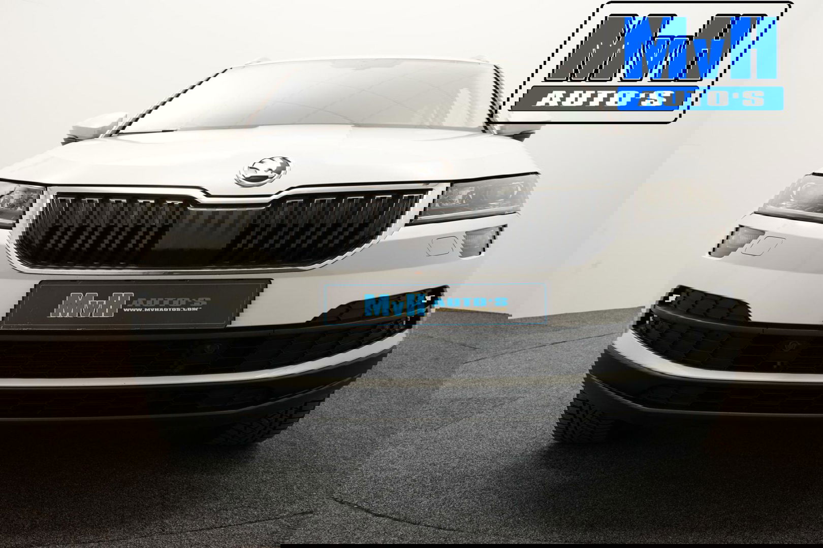 Škoda Karoq 1.5 TSI ACT Style Business|LUXE|CAMERA|TREKH|LED