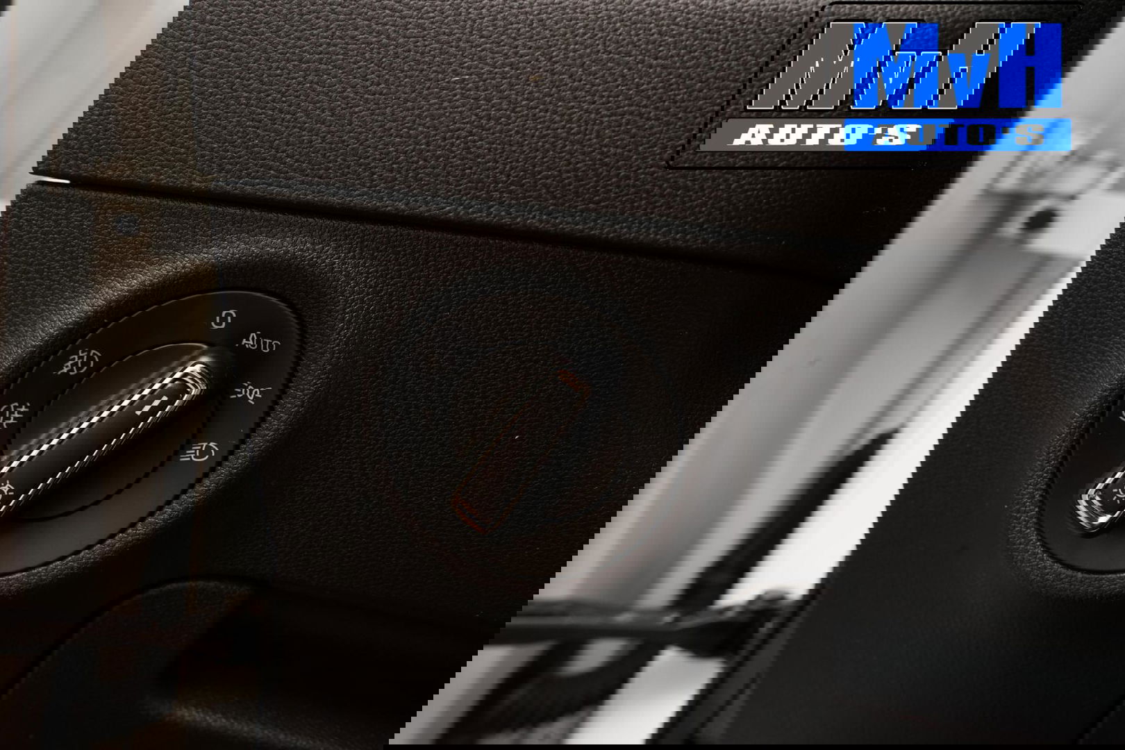 Škoda Karoq 1.5 TSI ACT Style Business|LUXE|CAMERA|TREKH|LED