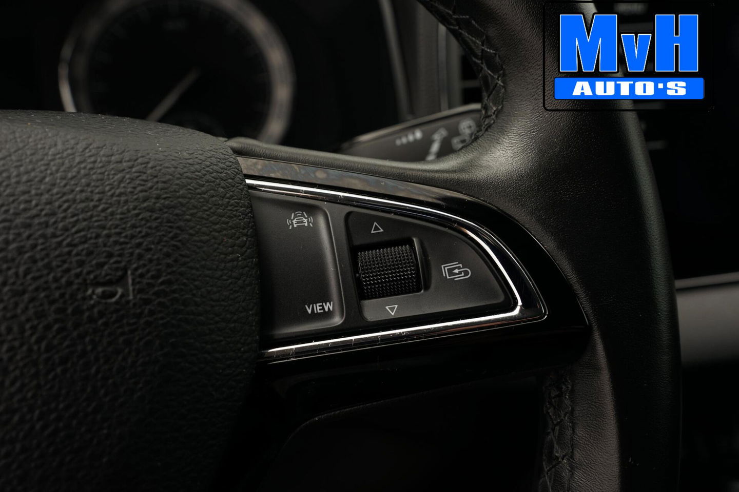 Škoda Karoq 1.5 TSI ACT Style Business|LUXE|CAMERA|TREKH|LED