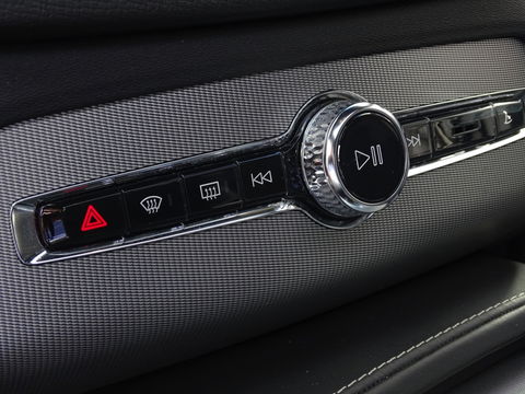 Volvo XC90 T8 408PK AWD / R-Design / B&W / 7-pers. / LED