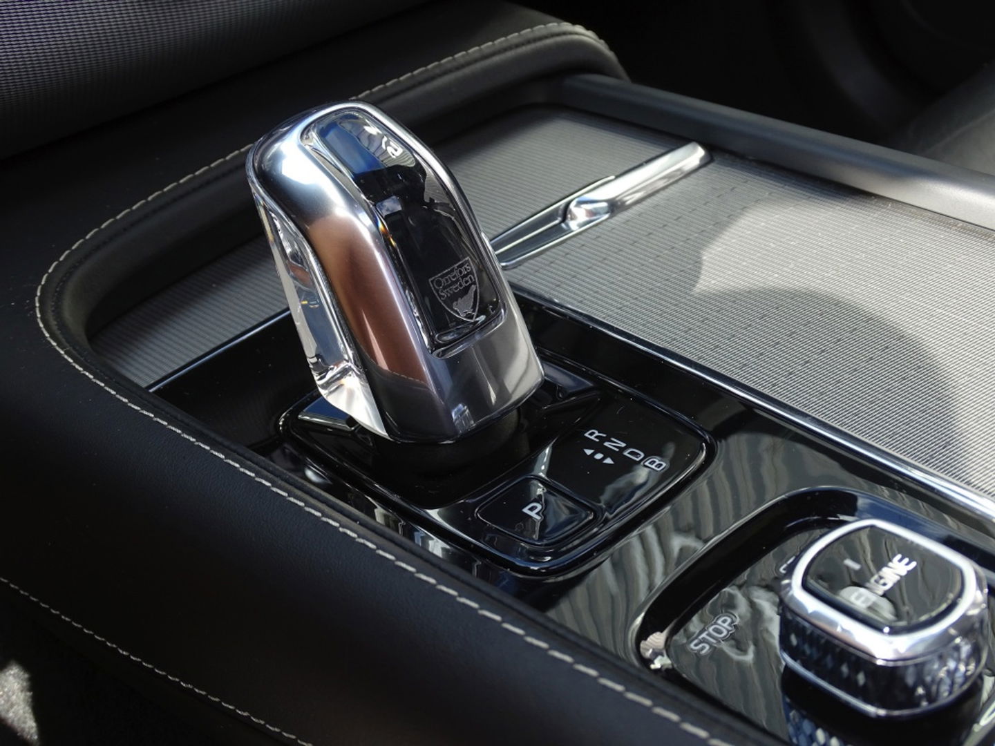 Volvo XC90 T8 408PK AWD / R-Design / B&W / 7-pers. / LED