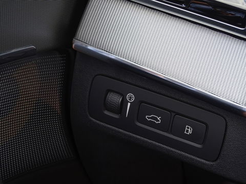 Volvo XC90 T8 408PK AWD / R-Design / B&W / 7-pers. / LED