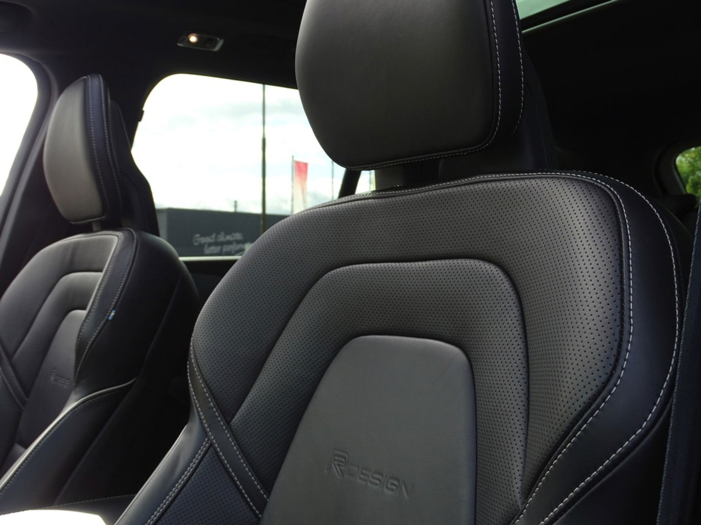 Volvo XC90 T8 408PK AWD / R-Design / B&W / 7-pers. / LED