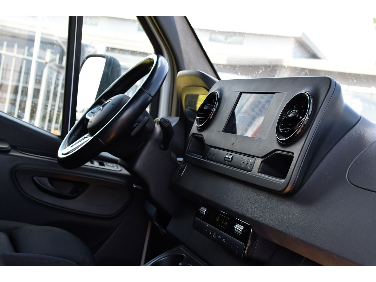 Mercedes-Benz Sprinter 316 2.2 CDI L3 Bakwagen DL Cruise, 3500kg Trekhaak, Carplay, 164pk, Automaat, Laadklep, Dubbellucht, Multimedia, Uniek!