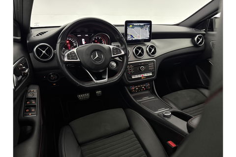 Mercedes-Benz GLA 200 157PK Pano LED 360Camera Memory Carplay Clima Cruise Navi PDC 20''LMV