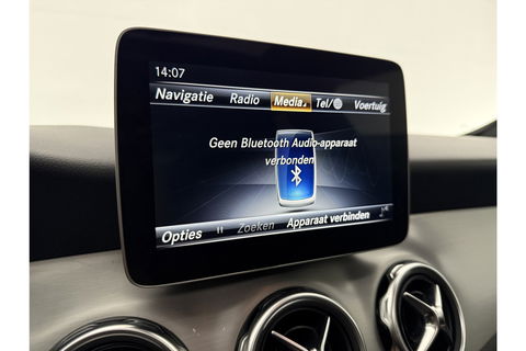 Mercedes-Benz GLA 200 157PK Pano LED 360Camera Memory Carplay Clima Cruise Navi PDC 20''LMV