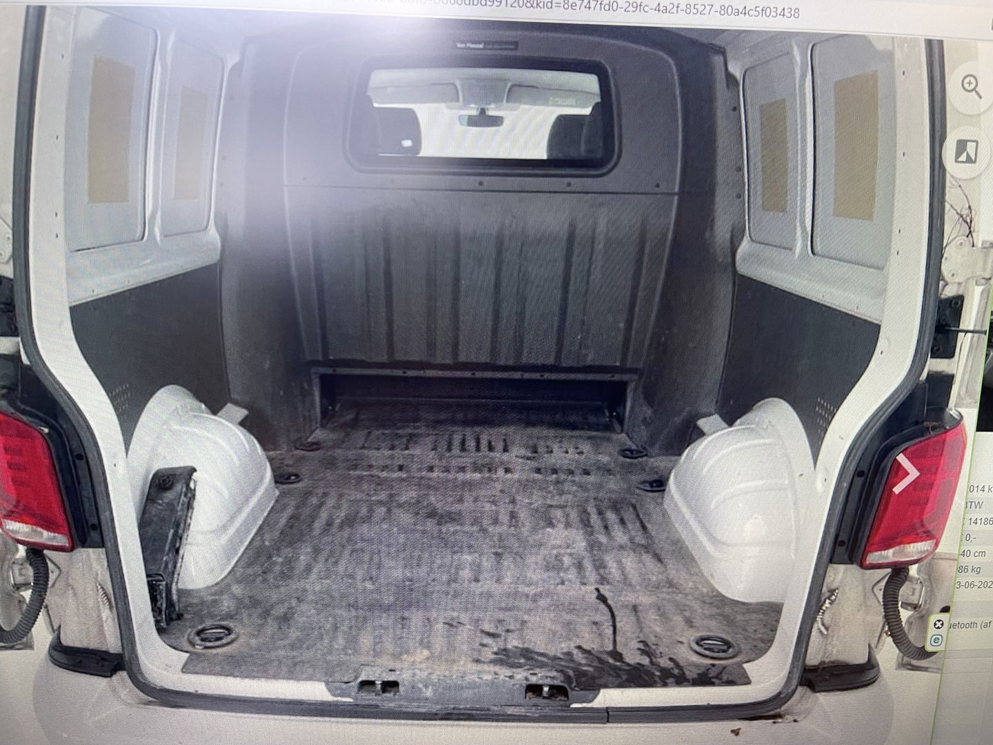 Volkswagen Transporter 2.0 TDI DSG automaat L2H1 30 DC 5 persoons / vaste prijs rijklaar € 27.950 ex btw / lease vanaf € 456 / airco / cruise / navi / achterdeuren / euro 6 / bpm vrij !