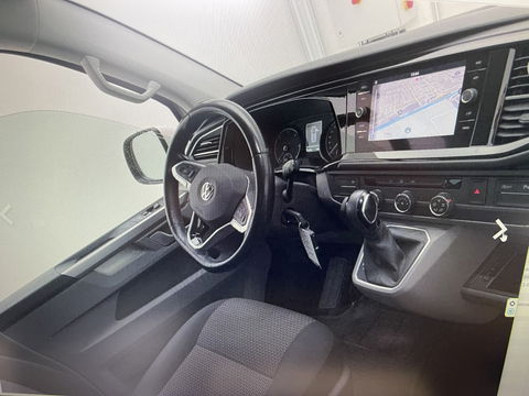 Volkswagen Transporter 2.0 TDI DSG automaat L2H1 30 DC 5 persoons / vaste prijs rijklaar € 27.950 ex btw / lease vanaf € 456 / airco / cruise / navi / achterdeuren / euro 6 / bpm vrij !