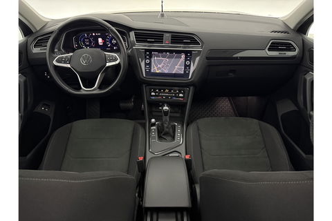 Volkswagen Tiguan 1.4 TSI eHybrid R-Line 225PK Pano LED Virtual ACC Trekhaak Sfeer Camera Carplay Clima PDC 18"LMV