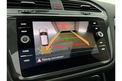 Volkswagen Tiguan 1.4 TSI eHybrid R-Line 225PK Pano LED Virtual ACC Trekhaak Sfeer Camera Carplay Clima PDC 18"LMV