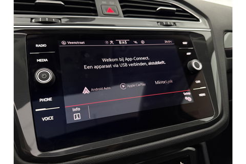 Volkswagen Tiguan 1.4 TSI eHybrid R-Line 225PK Pano LED Virtual ACC Trekhaak Sfeer Camera Carplay Clima PDC 18"LMV