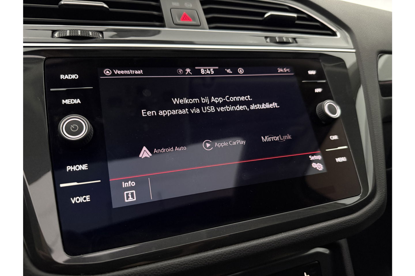 Volkswagen Tiguan 1.4 TSI eHybrid R-Line 225PK Pano LED Virtual ACC Trekhaak Sfeer Camera Carplay Clima PDC 18"LMV