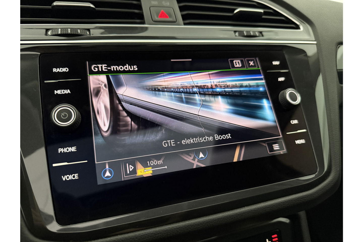 Volkswagen Tiguan 1.4 TSI eHybrid R-Line 225PK Pano LED Virtual ACC Trekhaak Sfeer Camera Carplay Clima PDC 18"LMV