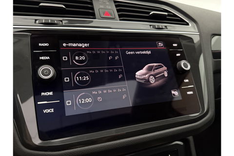 Volkswagen Tiguan 1.4 TSI eHybrid R-Line 225PK Pano LED Virtual ACC Trekhaak Sfeer Camera Carplay Clima PDC 18"LMV