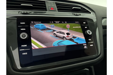 Volkswagen Tiguan 1.4 TSI eHybrid R-Line 225PK Pano LED Virtual ACC Trekhaak Sfeer Camera Carplay Clima PDC 18"LMV