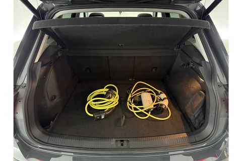 Volkswagen Tiguan 1.4 TSI eHybrid R-Line 225PK Pano LED Virtual ACC Trekhaak Sfeer Camera Carplay Clima PDC 18"LMV