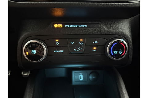 Ford Focus 1.0 EcoBoost ST Line Business LED Carplay Clima Cruise Navi PDC 17''LMV