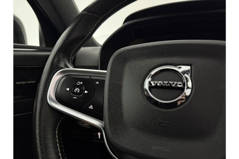 Volvo XC40 1.5 T5 Twin Engine R-Design 262PK Pano Harman/Kardon Virtual LED Trekhaak Camera Carplay Clima Cruise 20"LMV PDC