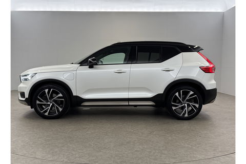 Volvo XC40 1.5 T5 Twin Engine Inscription 262PK Pano Harman/Kardon Virtual LED Trekhaak Camera Carplay Clima Cruise 20"LMV PDC