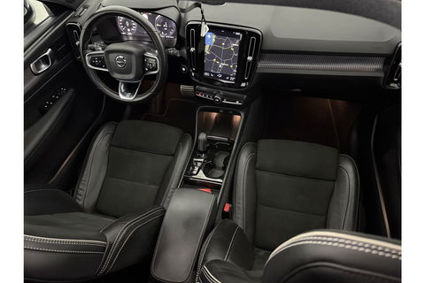 Volvo XC40 1.5 T5 Twin Engine Inscription 262PK Pano Harman/Kardon Virtual LED Trekhaak Camera Carplay Clima Cruise 20"LMV PDC