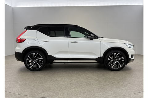 Volvo XC40 1.5 T5 Twin Engine Inscription 262PK Pano Harman/Kardon Virtual LED Trekhaak Camera Carplay Clima Cruise 20"LMV PDC