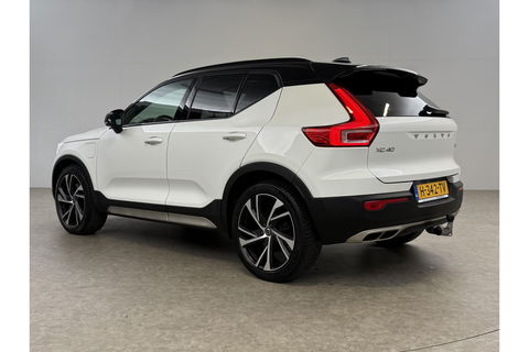 Volvo XC40 1.5 T5 Twin Engine Inscription 262PK Pano Harman/Kardon Virtual LED Trekhaak Camera Carplay Clima Cruise 20"LMV PDC