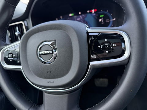 Volvo XC60 2.0 T8 Plug-in hybrid AWD Plus Dark 20” l leder l 360 l 455PK