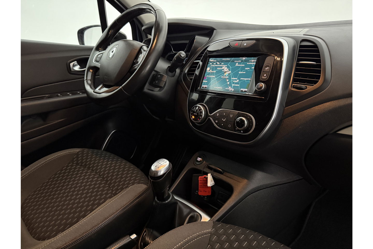 Renault Captur 0.9 TCe Intens LED Clima Cruise Navigatie PDC 17''LMV