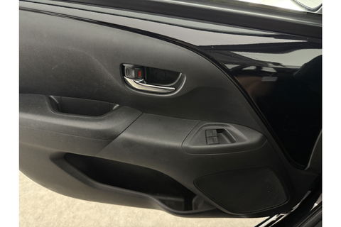 Toyota Aygo 1.0 VVT-i x-play Airco LED Cruise Camera Navigatie Elektrpakket